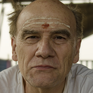 A Varanasi, portrait de Jean-Paul DROZ, en 2011.